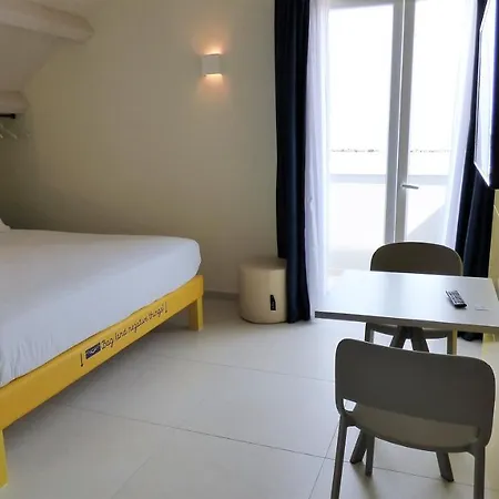 Trevi Hotel 3*